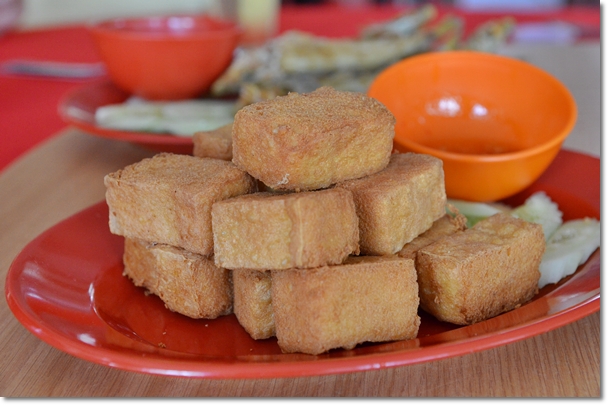 Fried Beancurd with Chili Sauce