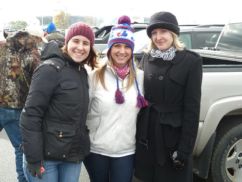 Andrea, Susan and Zandria at Buffalo Bills game