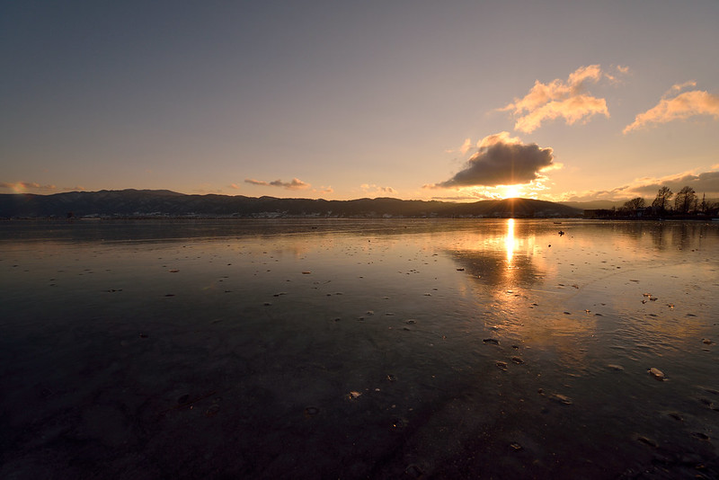 諏訪湖、冬の夕景