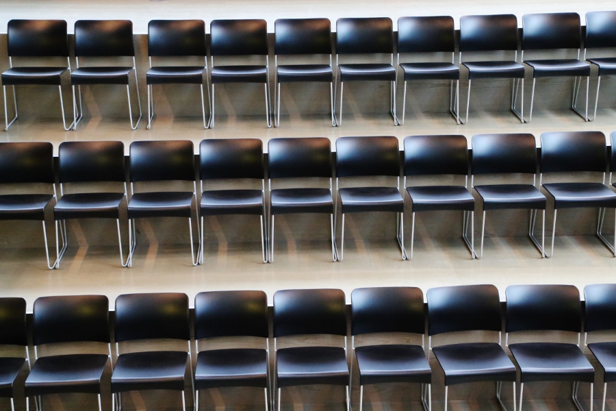 20-pattern of chairs