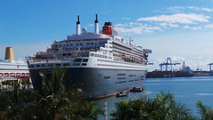 El Queen Mary 2 en Las Palmas de Gran Canaria ( 06-12-2013 )