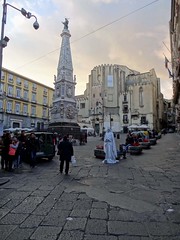 Napoli - Piazza San Domenico Maggiore e Guglia di San Vincenzo.