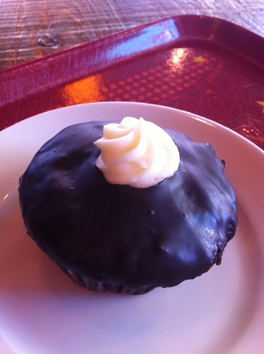 Devil's food cupcake, Flying Star Cafe, Albuquerque