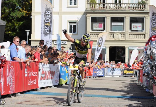 110925_Robert Mennen_finish_hechingen_stage#3_by Fuhrmann