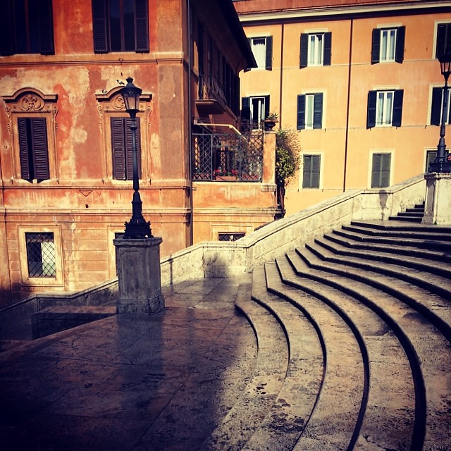Seriously the only shot I could get (and I had to act fast) without people and their cameras. #spanishsteps