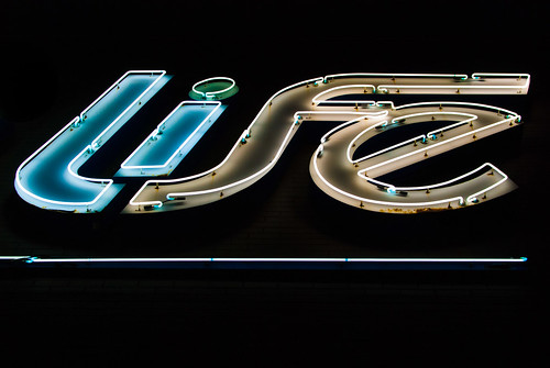 Neon sign of life - #204/365 by PJMixer