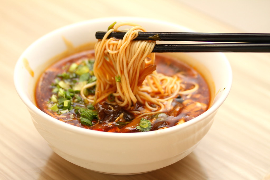 The Dining Edition: Supreme Tastes Jiang Nan Cuisine's traditional hand-pulled noodles