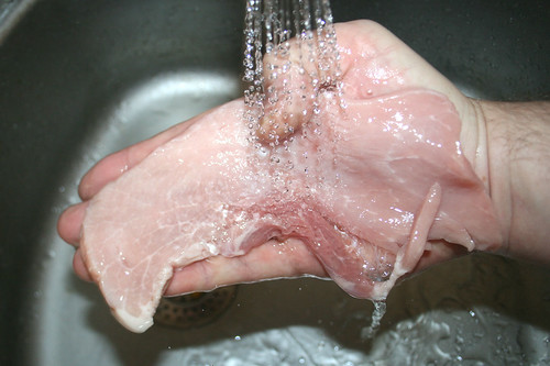 16 - Fleisch waschen / Wash meat