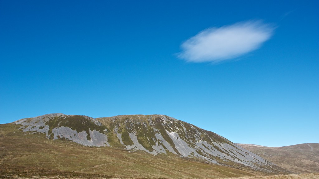 Lone Cloud above Creag Leacach