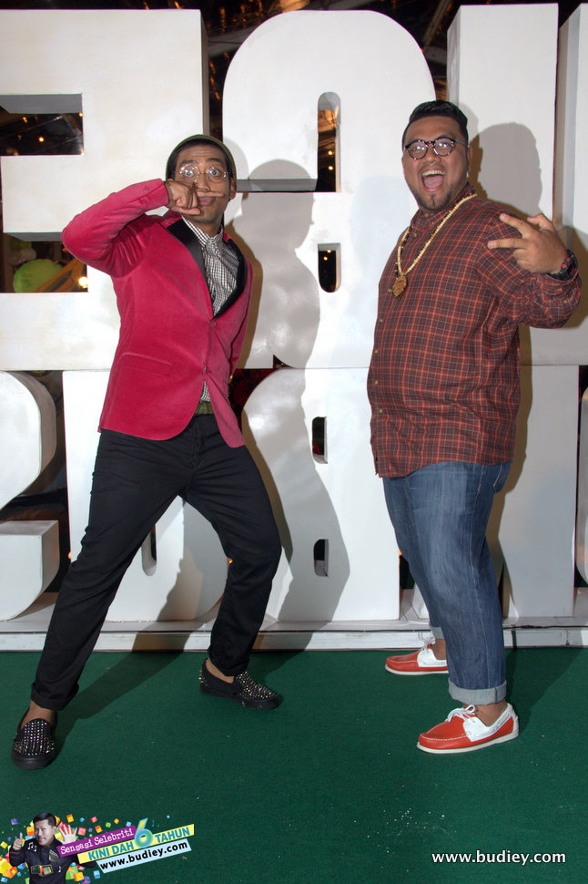 Hanif &Amp; Ray Era Di Anugerah Blokbuster 2