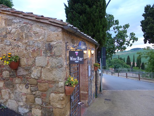 Wine Bar in Montichiello