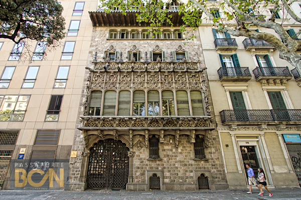 Palau Baró de Quadras, Barcelona