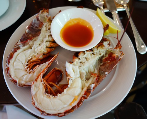 Maine Lobster - Bar & Billiard Room, Raffles Hotel