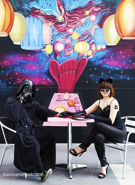 atmosphere darth vader with catwoman