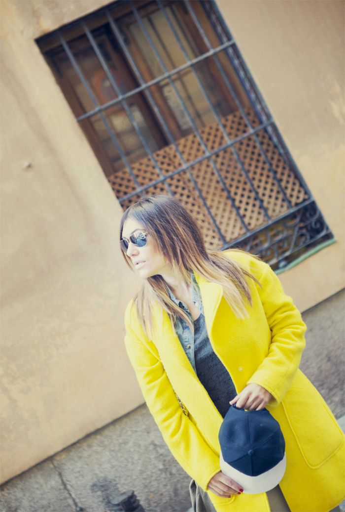 stret style barbara crespo NY cap zara yellow coat fashion blogger blog de moda outfit