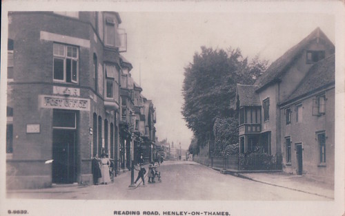 Old Postcard of Reading Road, Henley
