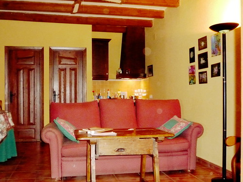 Huertos de la Segura, Wohnraum und Küche im Apartment