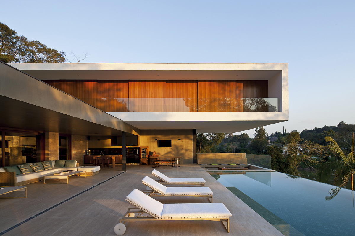 PV House design by Sério Sampaio Arquitetura + Planejamento
