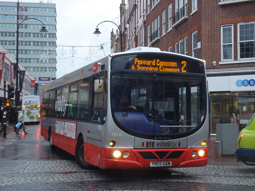 Reading Buses 1010 on Route 2, Reading