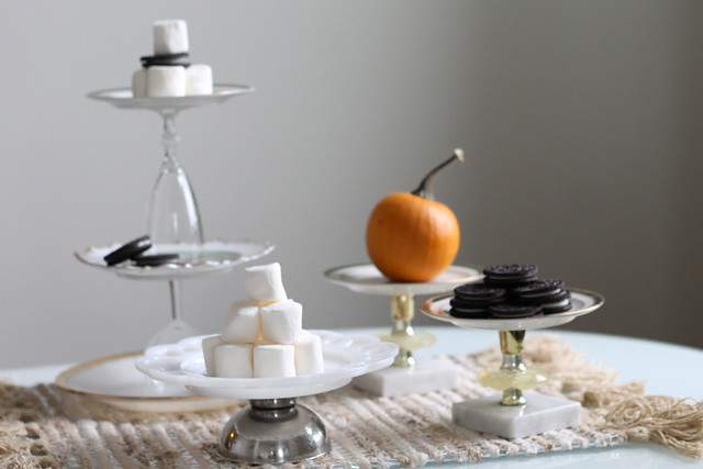 Wedding Craft: DIY cake stands made from thrifed dinnerware