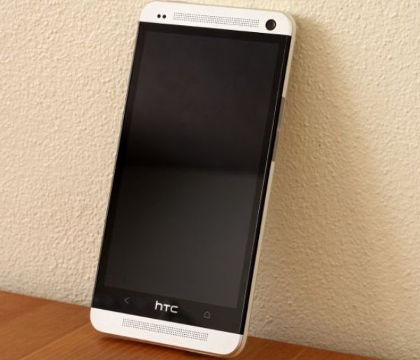  HTC M8