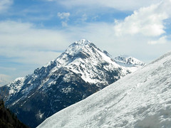 Foto per 7. La piramide innevata del monte Polinik vista dalla Obere Valentin Alm