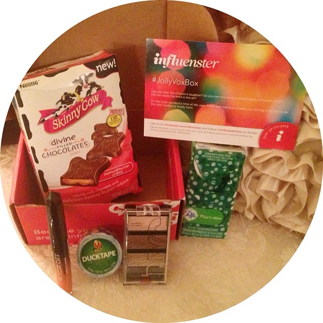 I just received my first influenster #JollyVoxBox today in the mail and wow it was packed with some amazing FREE goodies!! Puffs Tissue pack, NYC HD Color Trio Eye shadow, Rimmel Show Off lip lacquer, Skinny Cow candy and Ducklings mini roll. I can't wait