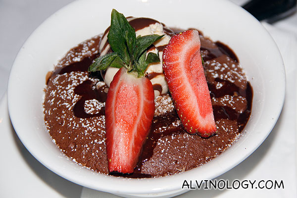 Hot Chocolate Pudding (S$14) - Soft fudge chocolate 