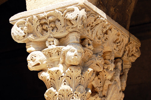 St-Trophime d'Arles Kreuzgang Kapitell Cloitre de Saint Trophime d'Arles Frankreich Kathedrale