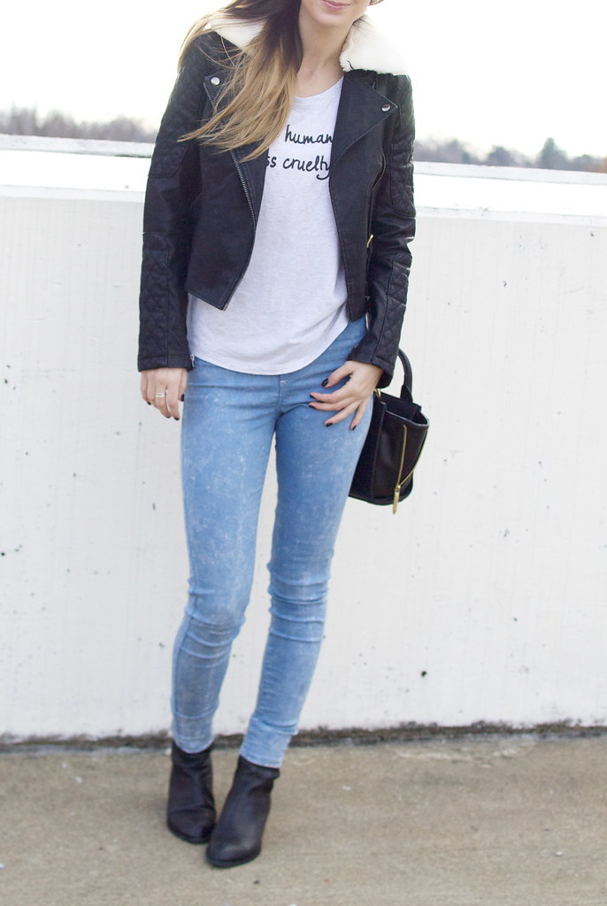 motto tee, graphic tee, fashion blog, style, tee shirt outfit, leather jacket