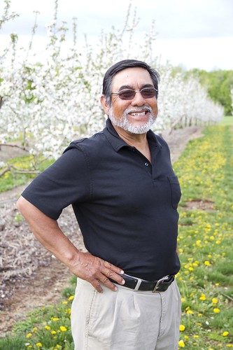 Over the years, Oscar Vizcarra’s vineyard and family farm has become a thriving business.  Vizcarra brought his insight and experience to the table as a member of USDA’s Fruit and Vegetable Advisory Industry Committee. Photo courtesy Vizcarra Vineyards.