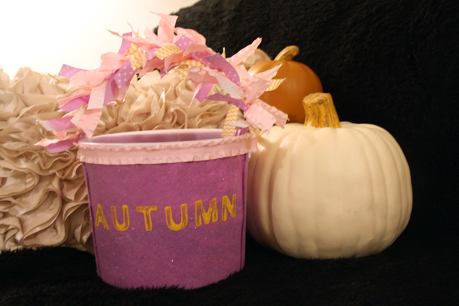 Autumns-Tub-by-Pillow