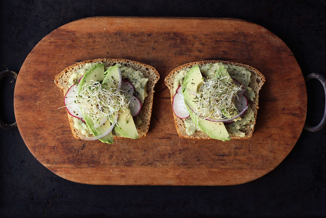 Gluten-free Toast with Herbed White Bean Spread, Avocado, Radish and Sprouts