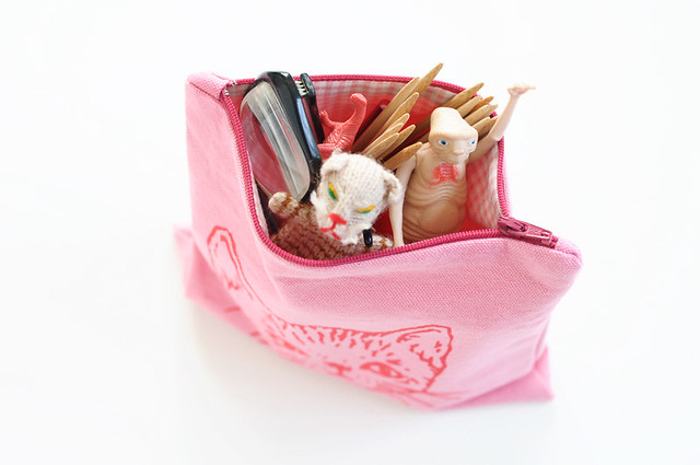 kitty zip pouch | pink