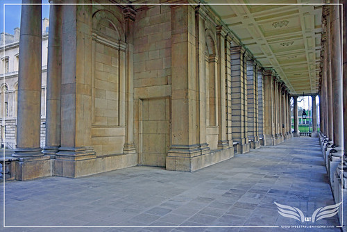 The Establishing Shot: THOR: THE DARK WORLD BATTLE OF GREENWICH FILM LOCATION - QUEEN MARY COURT PASSAGE, THE OLD ROYAL NAVAL COLLEGE (ORNC) GREENWICH, LONDON by Craig Grobler