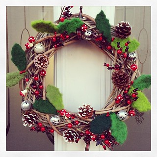 Yay. This years wreath is a keeper. It's late but it came out just how I wanted it :) #craft