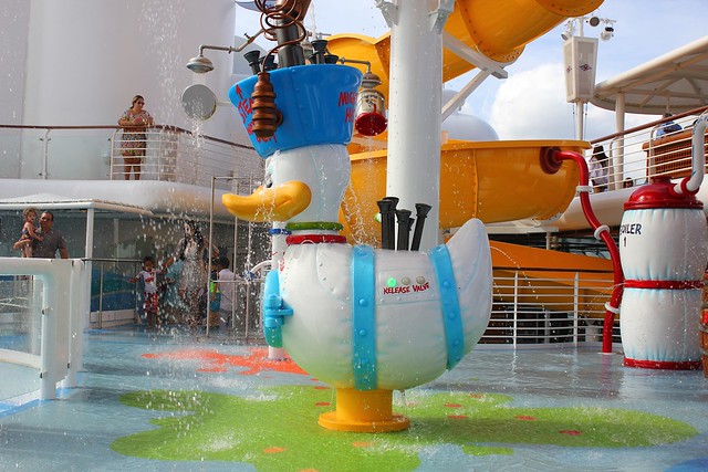 AquaLab and Nephews Splash Zone on the Disney Magic