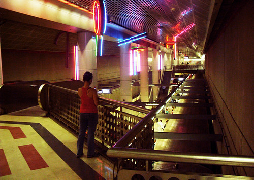 Metro LA by - Cinthia Fujii -