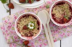 Gluten-Free Strawberry-Rhubarb Crisps