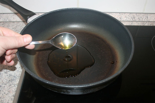 27 - Olivenöl erhitzen / Heat up olive oil