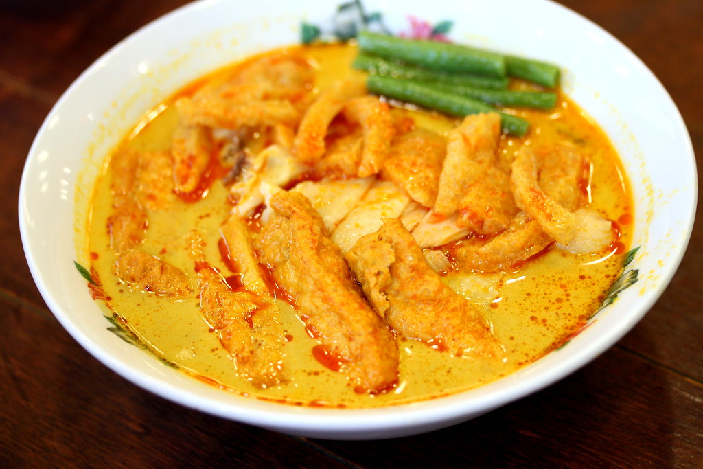 Malaysia Boleh's Sister Curry Chicken Mee 姐妹咖哩雞面