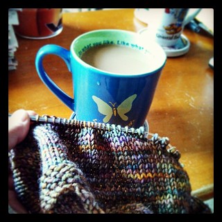 Good Morning! #coffee #knitting #knitstagram #scarf