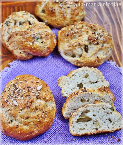 Olive & cheese bread