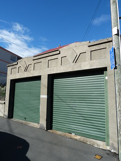 Garages, Mount Victoria