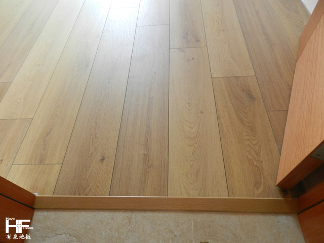 Egger超耐磨木地板  高加索橡木 MJ4579   木地板施工 木地板品牌 裝璜木地板 台北木地板 桃園木地板 新竹木地板 木地板推薦 (5)