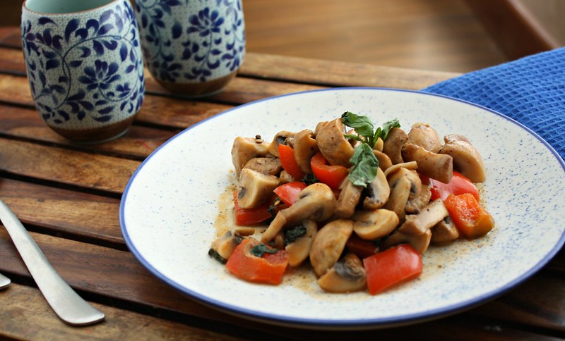 thai style mushrooms2