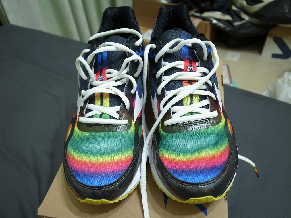 Mizuno Wave Rider 17 Osaka Marathon Rainbow 2013 Mens Running Shoes Sneakers