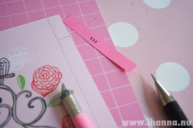 Cut out a divider page for your calendar