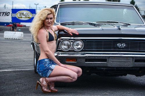 hot girl car