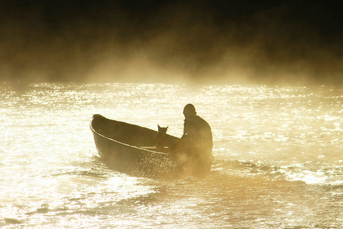 Navigare su un fiume d'oro. by Claudio61 una foto ferma un ricordo nel tempo